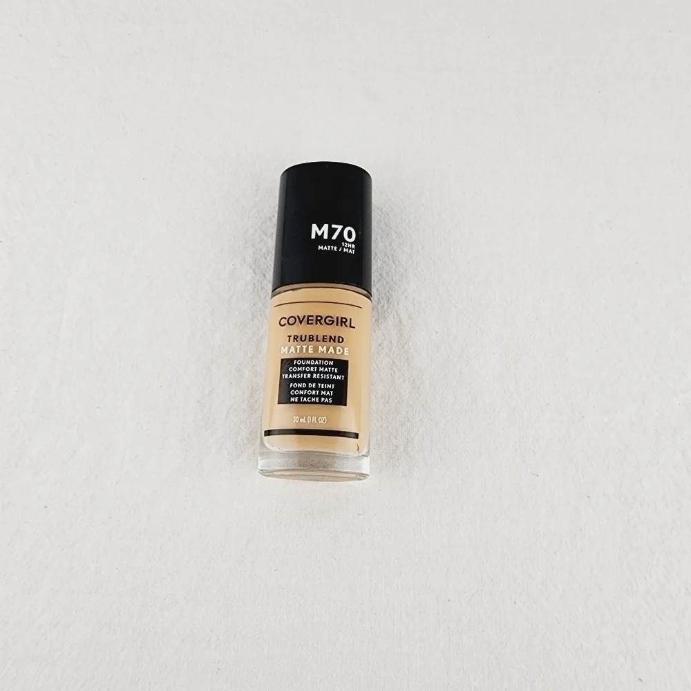 Covergirl trublend matte made liquid foundation 12 HOURS Shade M70